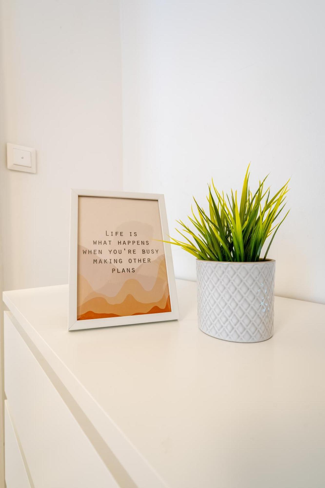 בודפשט Wave - 3 Bedroom Apt In Center מראה חיצוני תמונה
